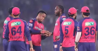 ചിന്നസ്വാമിയില്‍ ഫിഫ്റ്റിയടിച്ച് ബെംഗളൂരു, രാജസ്ഥാന് നാണംകെട്ട റെക്കോഡും!