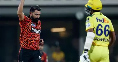ഫസ്റ്റ് ഓവര്‍ സ്‌പെഷ്യലിസ്റ്റിനെ അപ്രസക്തനാക്കിയ ഫസ്റ്റ് ബോള്‍ മജീഷ്യന്‍; ഒന്നാം സ്ഥാനം തുടര്‍ന്ന് മുഹമ്മദ് ഷമി
