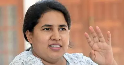 മാസപ്പടി കേസില്‍ വീണ തൈക്കണ്ടിയില്‍ പ്രതി; സേവനങ്ങള്‍ നല്‍കാതെ സി.എം.ആര്‍.എല്ലില്‍ നിന്ന് 2.70 കോടി കൈപ്പറ്റിയെന്ന് കണ്ടെത്തല്‍