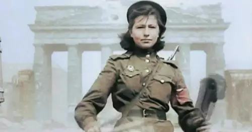 Maria Limanskaya directing traffic at the Brandenburg Gate, 1945