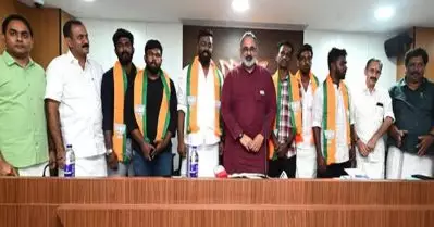 യൂത്ത് കോണ്‍ഗ്രസ് മുന്‍ സംസ്ഥാന സെക്രട്ടറി അടക്കം ഏഴ് കോണ്‍ഗ്രസുകാര്‍ ബി.ജെ.പിയില്‍ ചേര്‍ന്നു