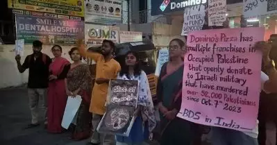ഫലസ്തീന് ഐക്യദാർഢ്യം; ഇന്ത്യയിലുടനീളം ഡൊമിനോസിന്റെ ഔട്ട്‌ലെറ്റുകൾക്ക് പുറത്ത് പ്രതിഷേധം