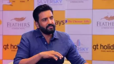 കോമഡി സൂപ്പര്‍സ്റ്റാര്‍ എന്ന ടൈറ്റില്‍ എനിക്ക് ആ നടന്‍ തന്നു, എന്താണ് അങ്ങനെയെന്ന് രജിനി സാര്‍ ചോദിച്ചപ്പോള്‍ വല്ലാതായി: സന്താനം