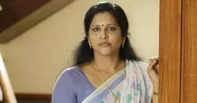 ഒറ്റ സംസാരത്തിലൂടെ എന്നിലെ അഭിനേത്രിയെ അദ്ദേഹം തിരിച്ചറിഞ്ഞു, എനിക്ക് അവസരവും തന്നു: സ്മിനു സിജോ