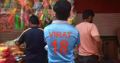 എനിക്ക് വളരെയധികം സ്‌പെഷ്യലാണ്, അതിന് വളരെ വലിയ ഒരു കാരണവുമുണ്ട്; 18ാം നമ്പറിനെ കുറിച്ച് വിരാട് കോഹ്‌ലി