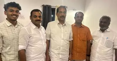 കെ.പി.സി.സി അധ്യക്ഷനോടൊപ്പം ധീരജ് വധക്കേസിലെ രണ്ട് പ്രതികള്‍, ഒപ്പം ഡീന്‍ കുര്യാക്കോസും