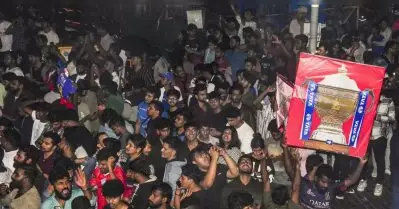 പൊലീസും മനുഷ്യരാണ്; ചിന്നസ്വാമിയിലെ അപകടത്തിന് ഉത്തരവാദി ആര്‍.സി.ബി: സെന്‍ട്രല്‍ അഡ്മിനിസ്ട്രേറ്റീവ് ട്രൈബ്യൂണല്‍