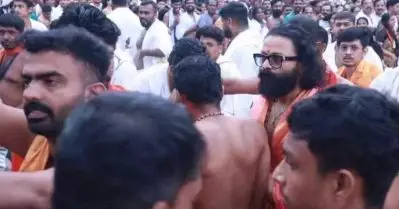 കൊട്ടിയൂര്‍ ക്ഷേത്രത്തില്‍ ദര്‍ശനത്തിനെത്തിയ ജയസൂര്യയുടെ കൂടെയുള്ളവര്‍ ദേവസ്വം ഫോട്ടോഗ്രാഫറെ മര്‍ദിച്ചതായി പരാതി