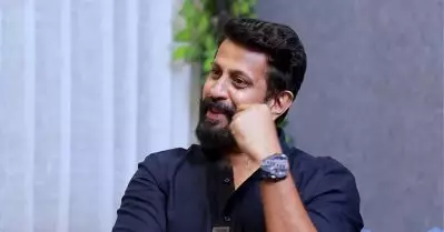 കവര്‍ മ്യൂസിക്കുകളില്‍ കുരുങ്ങി കരിയര്‍ നശിപ്പിക്കരുതെന്ന് അദ്ദേഹം; അതെന്റെ വാശിയെ ഉണര്‍ത്തി: ജോബ് കുര്യന്‍