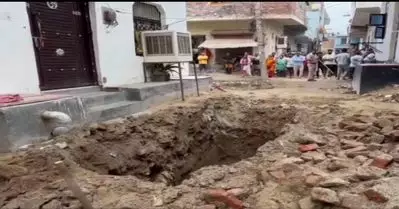 ഫരീദാബാദില്‍ സ്ത്രീധനത്തെ ചൊല്ലി തര്‍ക്കം; യുവതിയെ വീടിന് മുന്നില്‍ കുഴിച്ചിട്ട് ഭര്‍തൃകുടുംബം