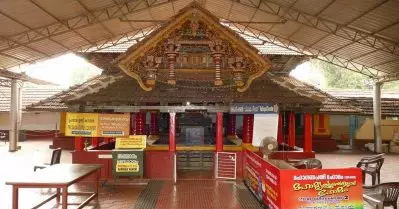 ഭണ്ഡാരത്തിലെ പണം മോഷ്ടിക്കാന്‍ ശ്രമിച്ച ദേവസ്വം മാനേജര്‍ക്ക് സസ്‌പെന്‍ഷന്‍
