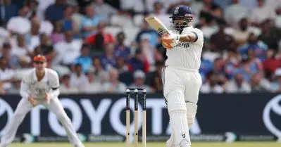 ഇനി വിളിക്കെടാ പന്ത് വാവയെന്ന്! സ്വന്തം കരിയര്‍ തിരുത്തി, ധോണിയെയും വെട്ടി; ഇരട്ട നേട്ടത്തില്‍ വൈസ് ക്യാപ്റ്റന്‍