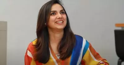 എനിക്ക് ചമ്മല്‍ ഇല്ലാതെ റീവിസിറ്റ് ചെയ്യാനാകുന്നത് ആ പൃഥ്വിരാജ് ചിത്രം മാത്രമാകും: സംവൃത സുനില്‍
