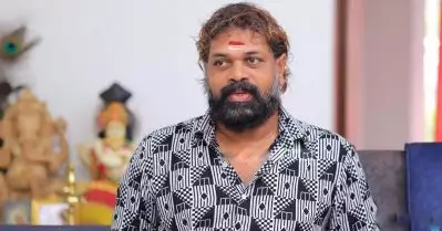 വലിയ മാസ് ബി.ജി.എമ്മൊക്കെയിട്ട് കിട്ടിയ ഇന്‍ട്രോയായിരുന്നു, തിയേറ്ററില്‍ എന്റെ സീനിന് കിട്ടിയ കൈയടി കണ്ട് ഞെട്ടി: സാജു നവോദയ