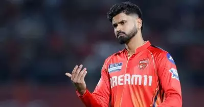 മുംബൈയുടെ ആറാം കിരീട മോഹത്തിന് ചെക്കിട്ട അയ്യരാട്ടം; വെട്ടിയത് സാക്ഷാല്‍ ഗില്‍ക്രിസ്റ്റിനെ