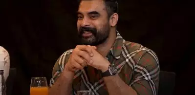 ഞാനും കരയും; സിനിമ കഴിഞ്ഞ് ലൈറ്റ് ഓണ്‍ ചെയ്യും മുമ്പ് തിയേറ്ററുകാര്‍ പത്തിരുപത് മിനിട്ട് സമയം തരണം: ടൊവിനോ തോമസ്