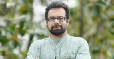 സുരേഷ് ഗോപി എന്തെങ്കിലും മിണ്ടിയോ? മാതാവിന് കൊടുക്കാന്‍ കിരീടവുമായിട്ട് കേരളത്തിലേക്ക് വരും: ജോൺ ബ്രിട്ടാസ്