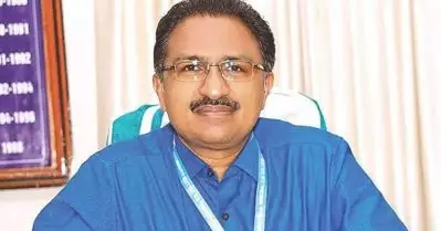 സസ്‌പെന്‍ഷന്‍ ചോദ്യം ചെയ്ത് സമര്‍പ്പിച്ച ഹരജി പിന്‍വലിക്കാന്‍ രജിസ്ട്രാര്‍ക്ക് ഹൈക്കോടതി അനുമതി