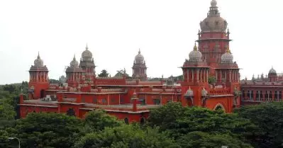 സ്വാതന്ത്ര്യത്തിന്റെ 75 വർഷത്തിനിപ്പുറവും ജാതിയുടെ പേരിൽ ക്ഷേത്രങ്ങളിൽ പ്രവേശിപ്പിക്കാത്തത് ഞെട്ടിക്കുന്നു: മദ്രാസ് ഹൈക്കോടതി