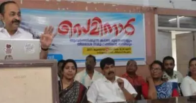 കടലില്‍ ഒഴുകി നടക്കുന്ന കണ്ടെയ്‌നറുകള്‍ അടിയന്തിരമായി നീക്കം ചെയ്യണം: തീരഭൂസംരക്ഷണ വേദി