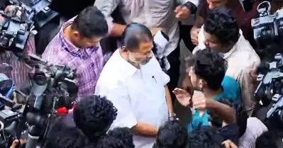 ആര്‍.എസ്.എസിന്റെ തിട്ടൂരം കേരളത്തിലെ വിദ്യാര്‍ത്ഥി സമൂഹം വെച്ച് പൊറുപ്പിക്കില്ല; സമരവേദി സന്ദര്‍ശിച്ച് എം.വി. ഗോവിന്ദന്‍