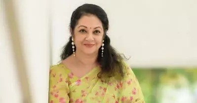 പേടിച്ചുകൊണ്ടാണ് ആ പാട്ടില്‍ ഞാന്‍ അഭിനയിച്ചത്; എന്നെ കാണുമ്പോള്‍ ചിലരെങ്കിലും ഈ പാട്ടിനെപ്പറ്റി ചോദിക്കും: ശാന്തി കൃഷ്ണ