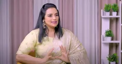 ലാലേട്ടന്റെ കൂടെയിരുന്നാല്‍ നമ്മള്‍ക്ക് ഡയറ്റ് ചെയ്യാന്‍ പറ്റില്ല; പുള്ളി ചെയ്യും: ശ്വേത മേനോന്‍