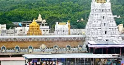 പള്ളിയില്‍ പോയി പ്രാര്‍ത്ഥിച്ചതിന്‌ തിരുപ്പതി ക്ഷേത്രം ഉദ്യോഗസ്ഥന് സസ്‌പെന്‍ഷന്‍