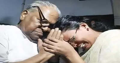 V. S. Achuthanandan; പ്രാണനില്‍ പടര്‍ന്ന ഇരുട്ടില്‍ ആശ്വാസത്തിന്റെ കരസ്പര്‍ശമായ പ്രിയ സഖാവ്‌: കെ.കെ. രമ