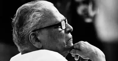 രക്തസാക്ഷികൾക്കൊപ്പം വലിയ ചുടുകാട്ടിൽ അന്ത്യവിശ്രമം; വി.എസിന്റെ സംസ്‌കാരം പൂര്‍ത്തിയായി