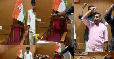 ‘വാഴ ഇല്ലാത്തത് കൊണ്ടാണ് ഇല്ലേല്‍ വാഴ വെച്ചേനെ’യെന്ന്‌ പ്രവര്‍ത്തകര്‍; വാഴയില്ലാത്തതിനാല്‍ കണ്ണൂര്‍ ജില്ലാ ആശുപത്രി സൂപ്രണ്ടിന്റെ കസേരയില്‍ കൊടിവെച്ച് യൂത്ത് കോണ്‍ഗ്രസ് പ്രതിഷേധം