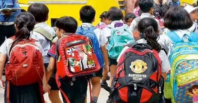 അന്തസ് ഹനിക്കാതെ മാത്രം അധ്യാപകര്‍ക്ക് കുട്ടികളുടെ ബാഗ് പരിശോധിക്കാം; ബാലാവകാശ കമ്മീഷന്‍