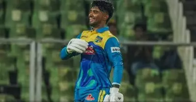 അഞ്ച് മത്സരത്തില്‍ ഒരു സെഞ്ച്വറിയും മൂന്ന് ഫിഫ്റ്റിയും; കേരളത്തില്‍ നിന്നും ഇന്ത്യന്‍ ടീമിലെത്താന്‍ പോകുന്ന അടുത്ത മുതലാണ്