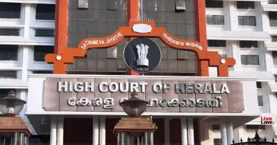 അമ്മയെ നോക്കുന്നത് ത്യാഗമല്ല, ചുമതല; നോക്കിയില്ലെങ്കില്‍ മനുഷ്യനല്ല: ഹൈക്കോടതി