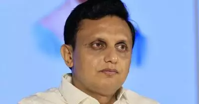 റോഡ് പരിപാലനത്തിലെ വീഴ്ച; മലപ്പുറത്ത് മൂന്ന് ഉദ്യോഗസ്ഥരെ സസ്പെന്‍ഡ് ചെയ്ത് മന്ത്രി മുഹമ്മദ് റിയാസ്