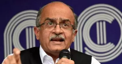 രാജ്യത്ത് വിപ്ലവത്തിന്റെ ലക്ഷണങ്ങള്‍, അത് അക്രമ രഹിതമാകട്ടെയെന്ന് ആഗ്രഹിക്കുന്നു; മോദി സര്‍ക്കാരിനെതിരെ പ്രശാന്ത് ഭൂഷണ്‍