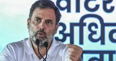 മഹാരാഷ്ട്ര തദ്ദേശ തെരഞ്ഞെടുപ്പ്; തെരഞ്ഞെടുപ്പ് കമ്മീഷന്‍ പൗരന്മാരെ കബളിപ്പിക്കുന്നു: രാഹുല്‍ ഗാന്ധി