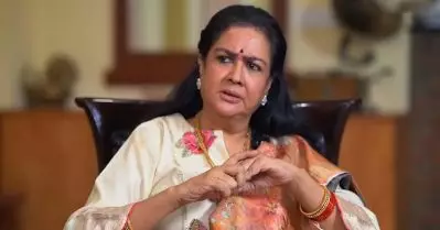 അന്ന് നേപ്പാളില്‍ ഷൂട്ടിങ്ങിനായി അമ്മ വിട്ടില്ല; അവരോടുള്ള സ്‌നേഹം കൊണ്ട് ചെയ്തു: ഉര്‍വശി