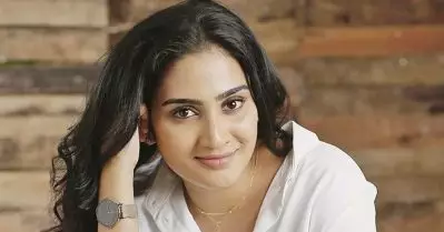 വിജയിക്കുമ്പോള്‍ കൂടെ ഒരുപാട് പേരുണ്ടാകും; നാളെ കണ്ടാല്‍ മിണ്ടുക പോലുമില്ല: വിജയപരാജങ്ങളെക്കുറിച്ച് അദിതി രവി