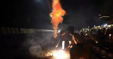 ദല്‍ഹിയിലെ എലൈറ്റ് ക്ലാസ് മാത്രം ശുദ്ധവായു ശ്വസിച്ചാല്‍ മതിയോ? ദല്‍ഹിയിലെ പടക്ക നിരോധനത്തില്‍ സുപ്രീംകോടതി