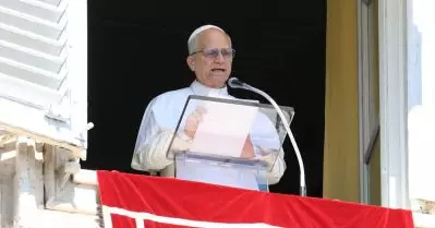 ആയുധം ഉപേക്ഷിക്കണം; പശ്ചിമേഷ്യയിലെ സംഘര്‍ഷം അവസാനിപ്പിക്കാന്‍ ആഹ്വാനം ചെയ്ത് മാര്‍പാപ്പ