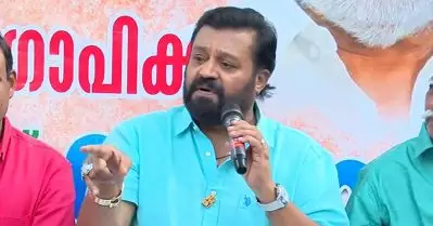ഏറ്റവും വലിയ ജില്ല ആലപ്പുഴയെന്ന് സുരേഷ് ഗോപി, ആലപ്പുഴക്ക് അത്രയും വലിയ പദവി തന്നതിന് നന്ദിയെന്ന് ട്രോള്‍