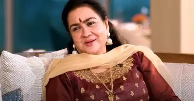 ലഹരി ചര്‍ച്ചകളില്‍ പേര് വന്നവര്‍ എന്നോട് പെരുമാറിയത് നല്ല രീതിക്ക്; അല്ലാത്തവരെ ശാസിച്ചു: ഉര്‍വശി