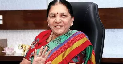 ലിവ് ഇൻ റിലേഷനുകളിൽ നിന്നും അകന്നു നിൽക്കൂ, അല്ലെങ്കിൽ നിങ്ങളെ 50 കഷ്ണങ്ങളായി കണ്ടെത്തിയേക്കാം: ആനന്ദിബെൻ പട്ടേൽ
