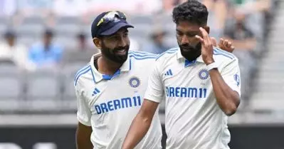ബുംറ അന്ന് ഇംഗ്ലണ്ടിനെതിരെ കളിച്ചിരുന്നെങ്കില്‍ പിന്നീട് ഒരിക്കലും പന്തെറിയില്ലായിരുന്നു; സിറാജ്