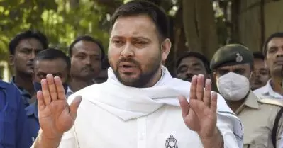 ഓരോ കുടുംബത്തിനും ഓരോ സര്‍ക്കാര്‍ ജോലി; തെരഞ്ഞെടുപ്പ് വാഗ്ദാനവുമായി തേജസ്വി യാദവ്