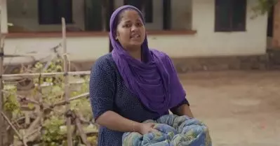 ഷൈനിങ് ഷംല, ആദ്യ ചിത്രത്തിലെ പ്രകടനത്തിന് സംസ്ഥാന അവാര്‍ഡ് നേടിയവരുടെ പട്ടികയിലേക്ക് ഷംലയും
