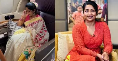 അച്ഛന്‍ സ്‌നേഹത്തോടെ തന്ന മുല്ലപ്പൂ കളയാന്‍ തോന്നിയില്ല, ഒടുക്കം അതിന് ഒന്നേകാല്‍ ലക്ഷം പിഴയടക്കേണ്ടി വന്നു: നവ്യ നായര്‍