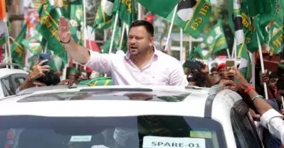അമിത് ഷായുടെ റാലി നടക്കട്ടെ; തേജസ്വി യാദവിന്റെ പ്രചാരണ യോഗം റദ്ദാക്കി ജില്ലാ ഭരണകൂടം