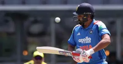 അത്ര ‘തിളക്കമില്ലാതെ’ രോഹിത്തിന്റെ സ്‌പെഷ്യല്‍ മാച്ച്; ഇക്കാര്യത്തില്‍ താരം ഒറ്റക്കല്ല